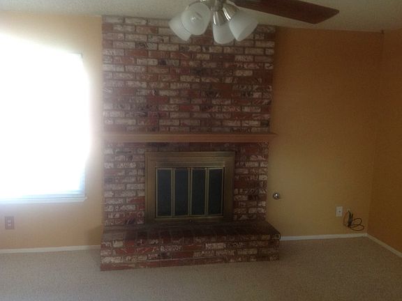 4th image of 1736 S Santa Fe Ave