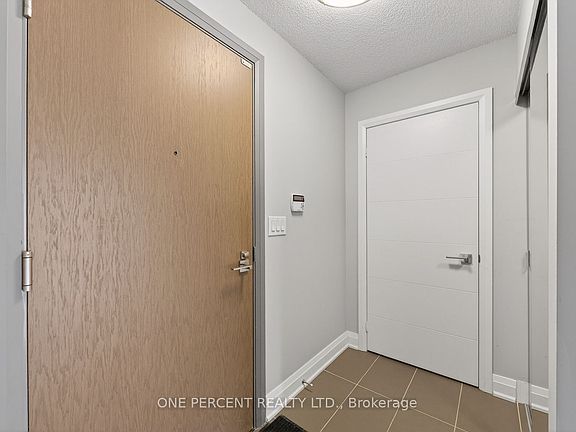 4th image of 18 Uptown Dr Unit 705
