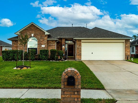 5th image of 304 King William Dr
