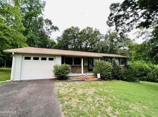 310 Sherwood Estates Cir, Clinton, TN 37716
