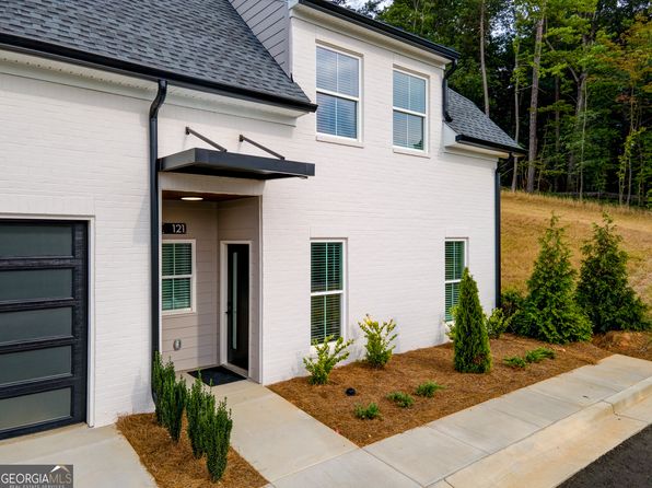 121 Chateau Dr, Rome, GA 30161