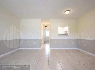 6100 Arthur St APT 2, Hollywood, FL 33024