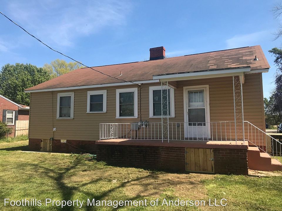 2nd image of 3016 S Main Street Ext