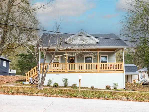 29 Elm St, Porterdale, GA 30014