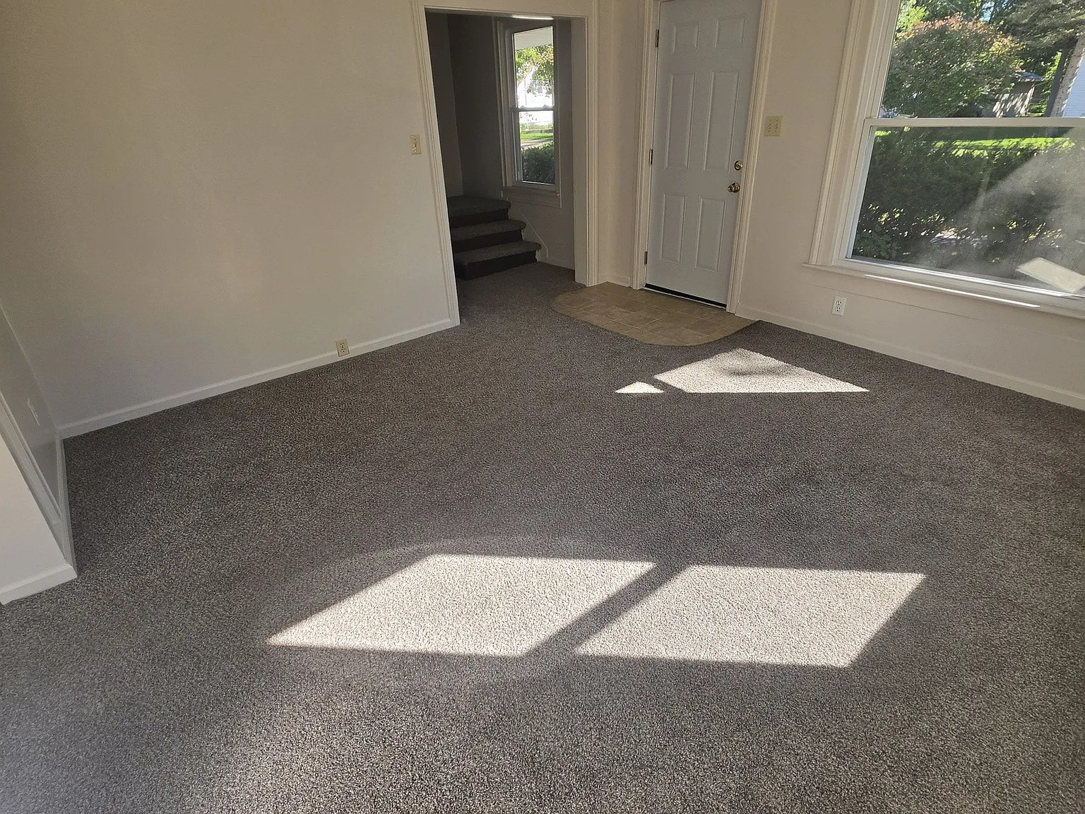 340 Pleasant Street 1 / 1/2 - 1 — Photo 2