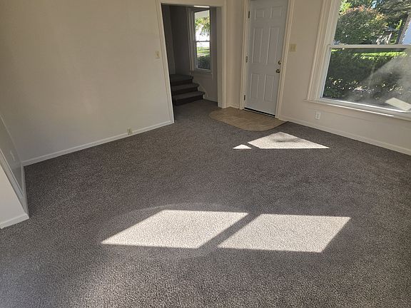 2nd image of 340 Pleasant St #1