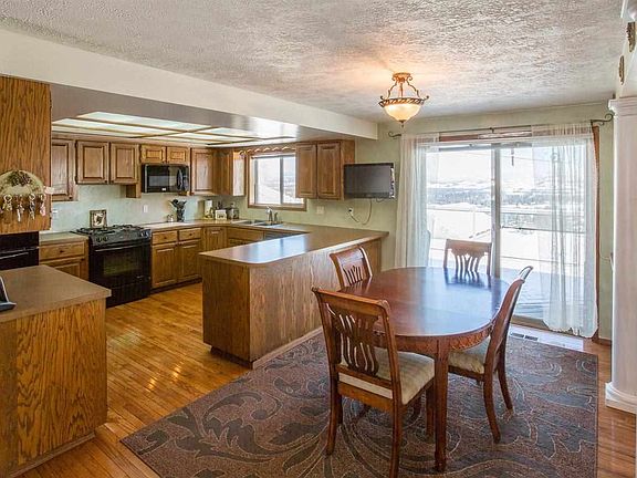 3rd image of 8116 N Panorama Dr