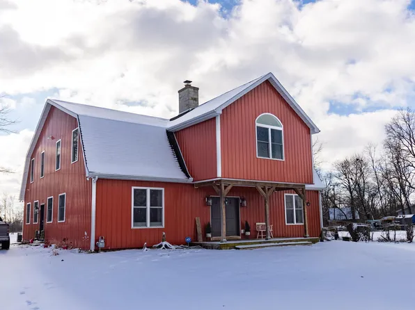 1825 W Valley Rd, Adrian, MI 49221