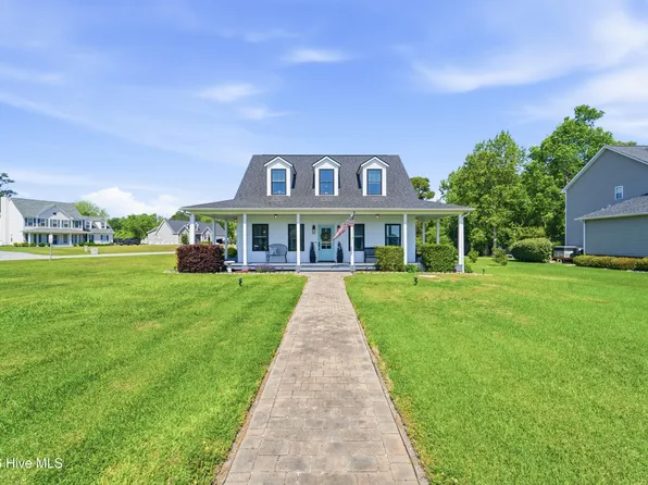 48 Pickett Way, Swansboro, NC 28584
