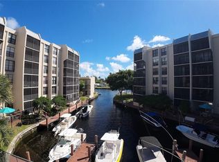 21 Royal Palm Way #21-302, Boca Raton, FL 33432