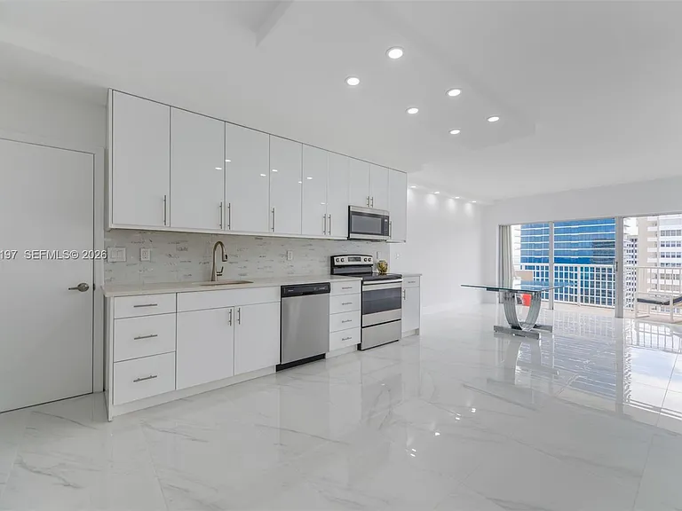 1950 S Ocean Dr #19A — Photo 5