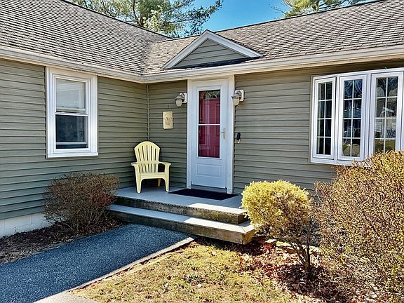 2nd image of 54 Walnut Rd