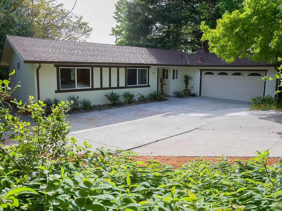 1st image of 316 Sherman Dr