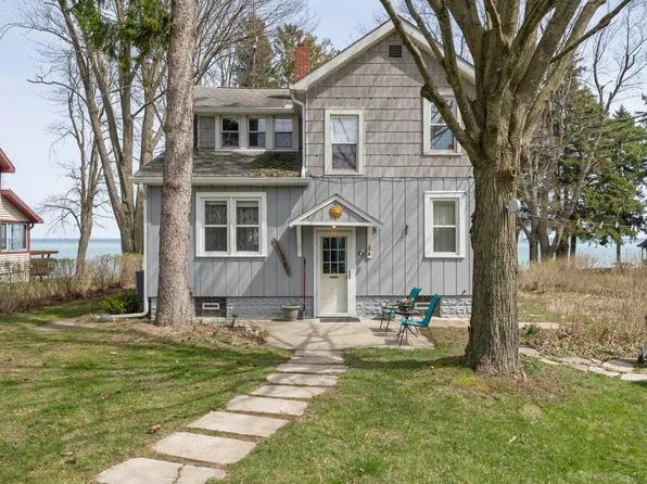 3705 Lakeshore Rd, Lexington, MI 48450