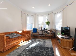 77 Thatcher St #32CA, Brookline, MA 02446