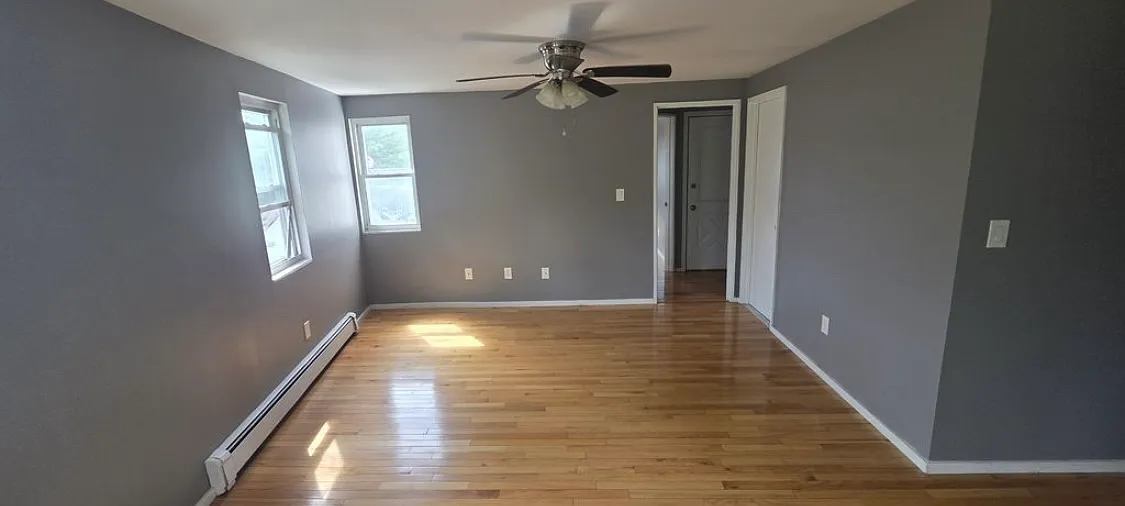 4 bed, 1600 sqft, $4,500 — Photo 4