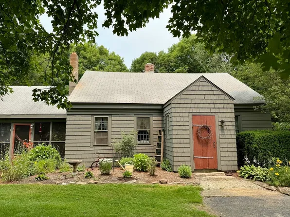 285 Brookfield Rd, Sturbridge, MA 01518
