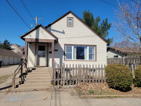 2716 6th Ave, Kearney, NE 68845
