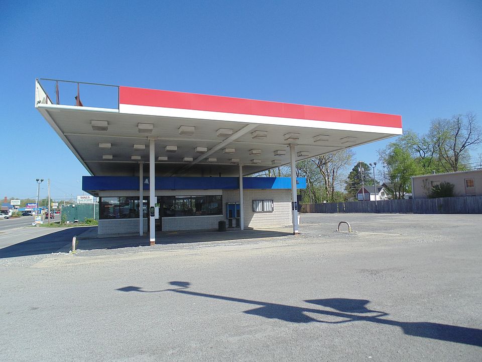 1st image of 800 N Jackson St