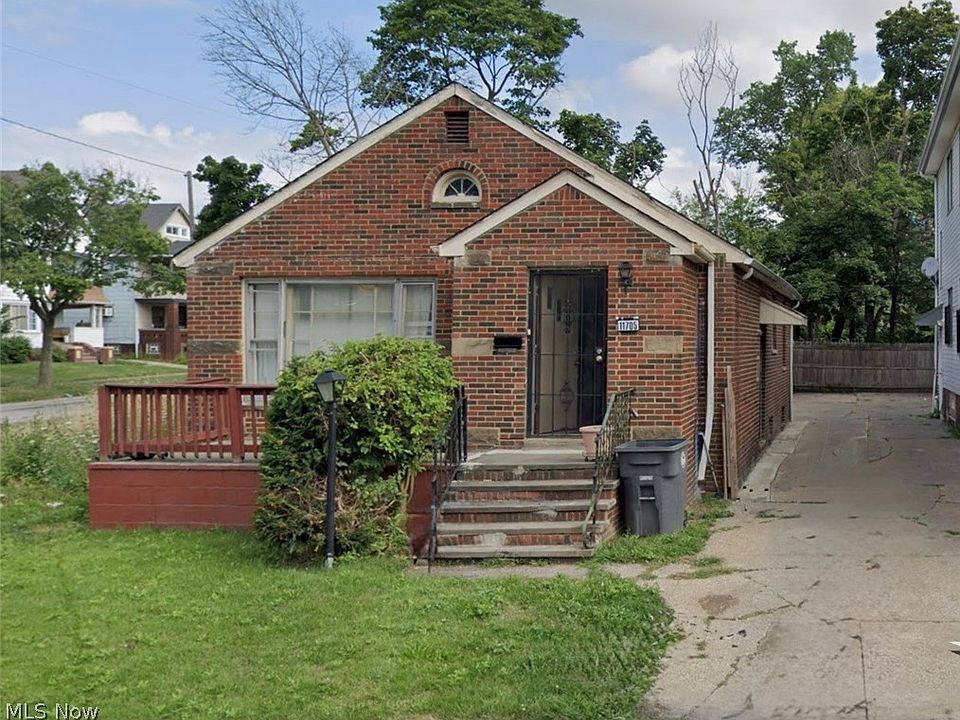 1st image of 11705 Farringdon Ave