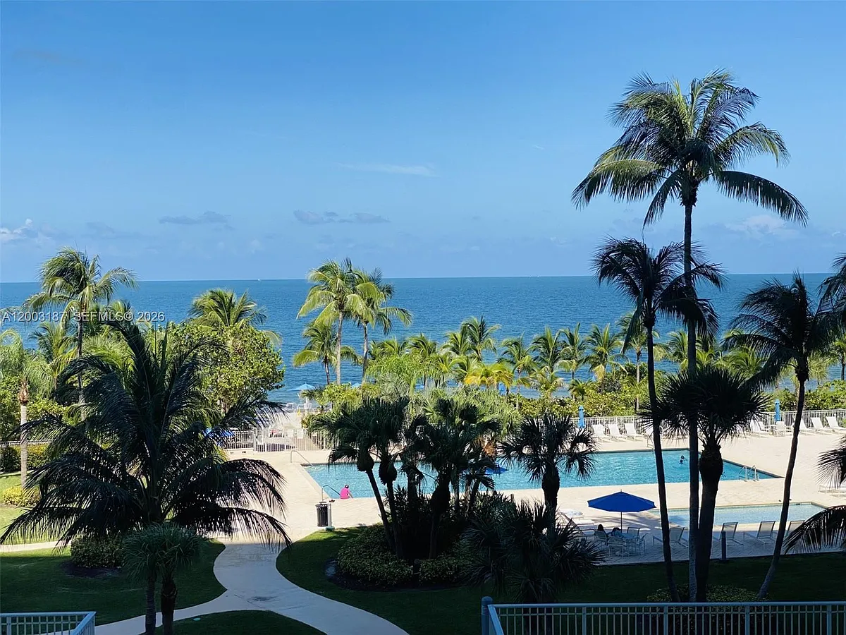 Building Photo - 881 Ocean Dr #3E