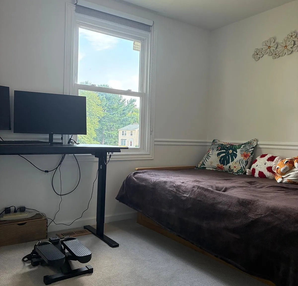 3 bed, 1.5 bath, 1620 sqft, $850 — Photo 2