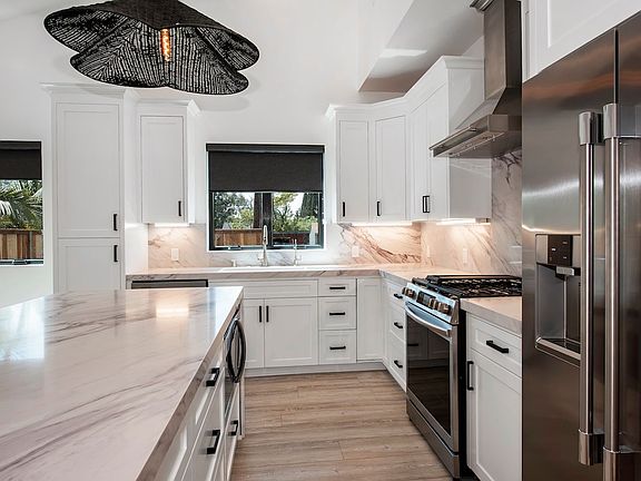4th image of 4463 Nueces Dr #101