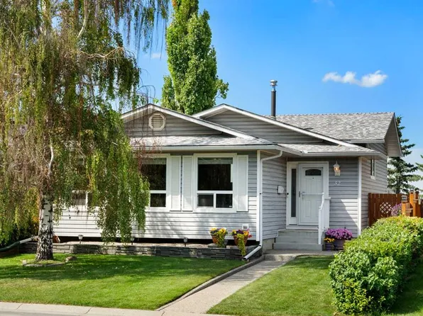 32 S Beddington Rd NE, Calgary, AB T3K 1N6
