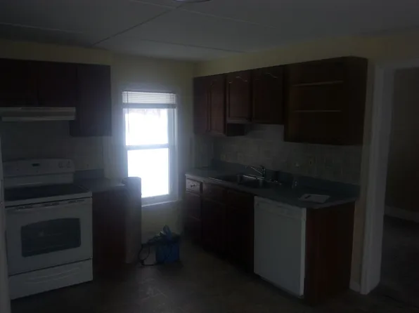 62 Platt St, Glens Falls, NY 12801