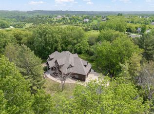 8876 Pine Crest Ln NW, Rochester, MN 55901