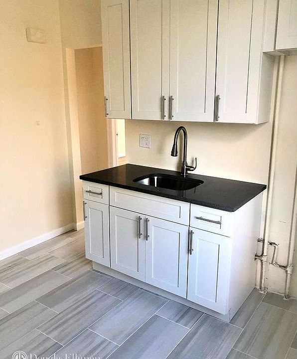 1st image of 3043 48th St APT 2F