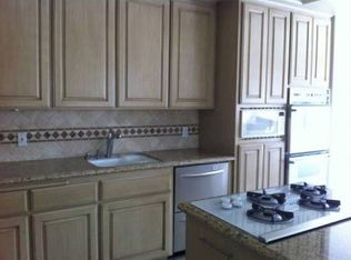 30747 E Sunset Dr S, Redlands, CA 92373