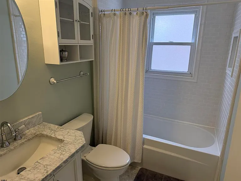 14 N Sacramento Ave #B1 — Photo 9