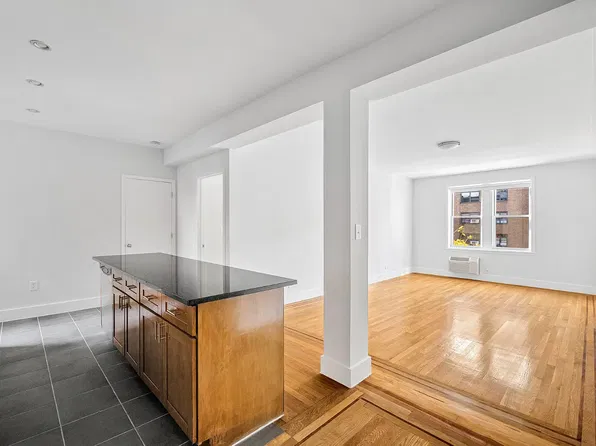 364 W 18th St, New York, NY