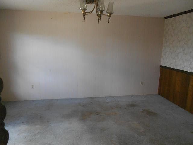 1st image of 826 2nd St