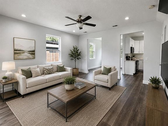 3rd image of 3778 MARTIN STREET