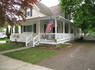 614 S Sheldon St, Charlotte, MI 48813