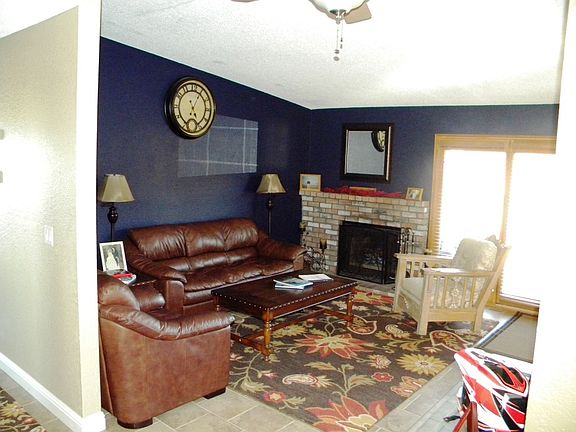 5th image of 184 Mitchell Ct