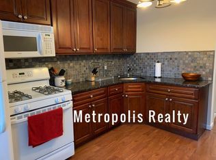 4310 30th Ave #2R, Astoria, NY 11103