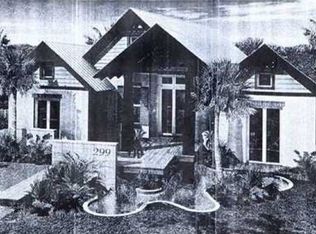 299 NE Wavecrest Way, Boca Raton, FL 33432