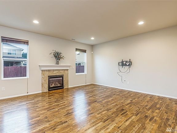 3rd image of 906 Louise Wise Ave NW