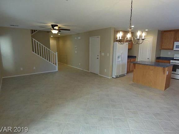 5th image of 535 Cabis Bay St