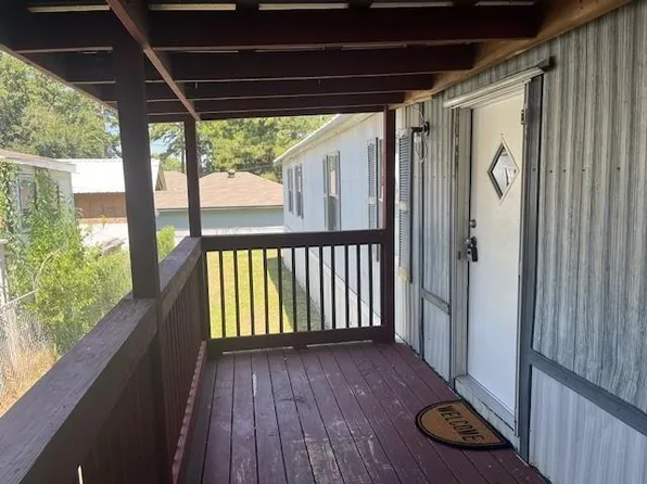 13206 Captain Cir, Willis, TX 77318