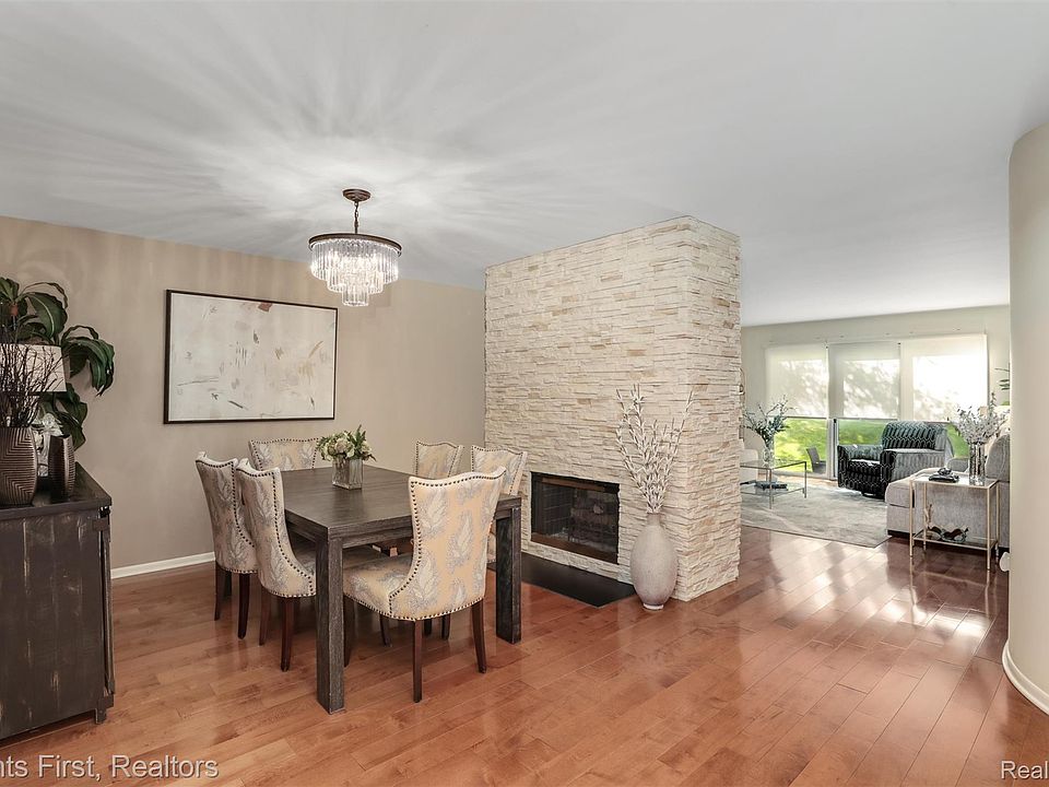 7589 Danbury Cir, photo 8