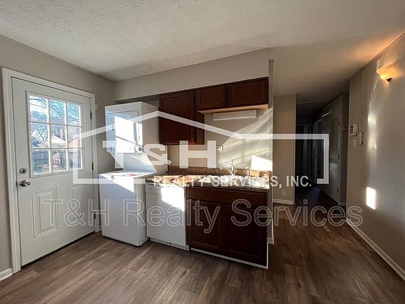 5th image of 514 Park Dr