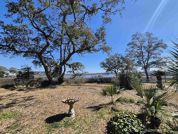 2nd image of 708 Creek Front Rd.