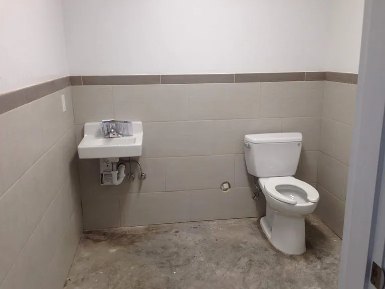 5681 Crater Lake Hwy #11 — Photo 3