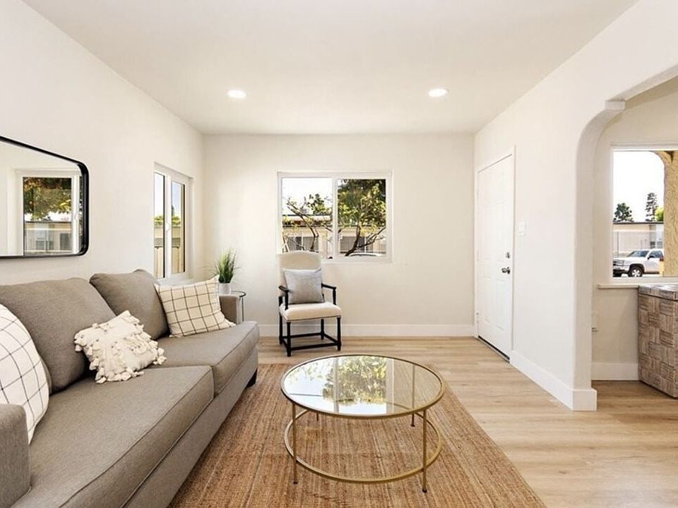 1st image of 1257 Fraser Ave