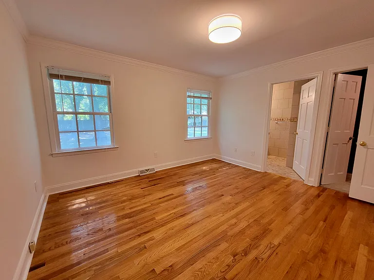 1003 Law Ln — Photo 17