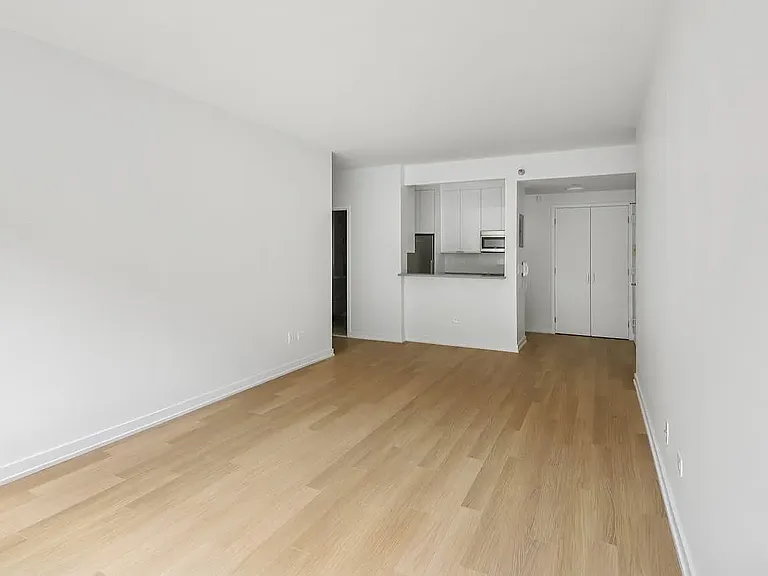 75 W End Ave #S2E — Photo 5